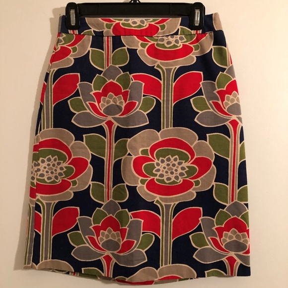 Boden Dresses & Skirts - Boden Mod Floral Red Blue Gray Pencil Skirt